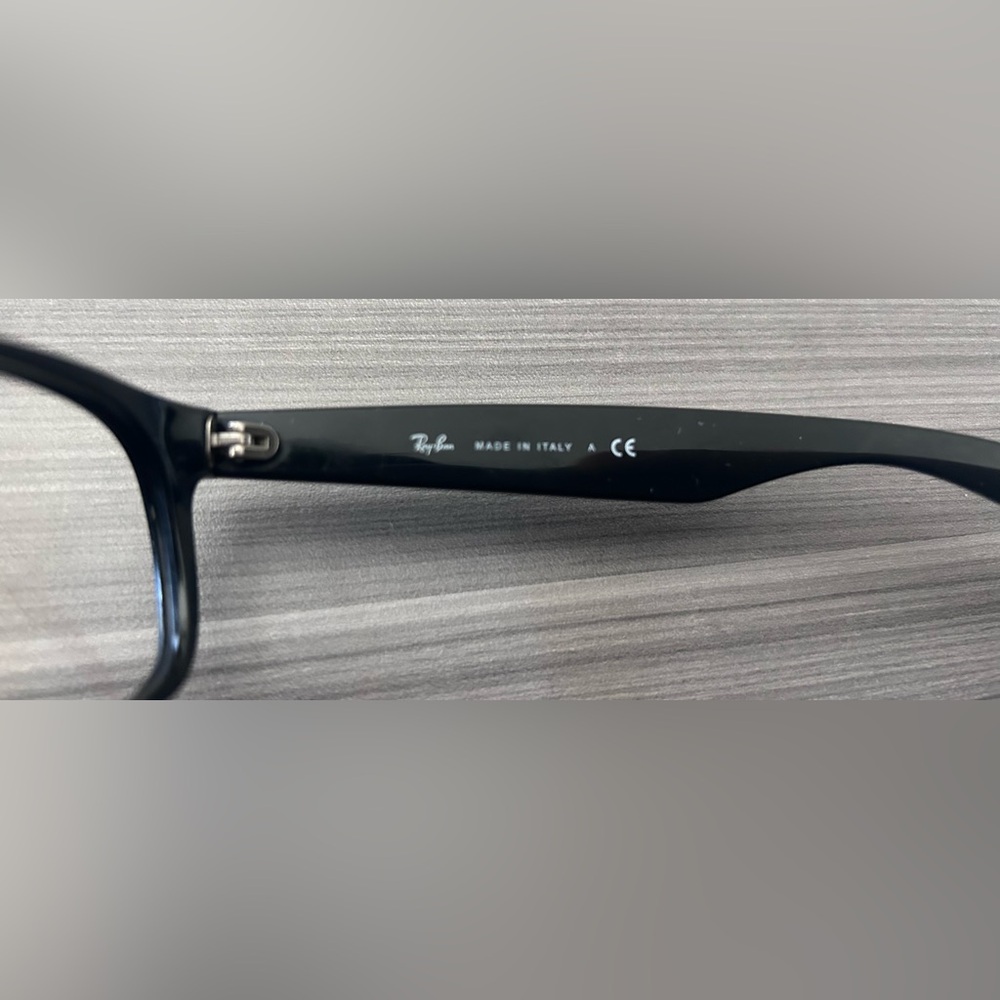 Ray Ban Eye frames with Case - Picture 9 of 10